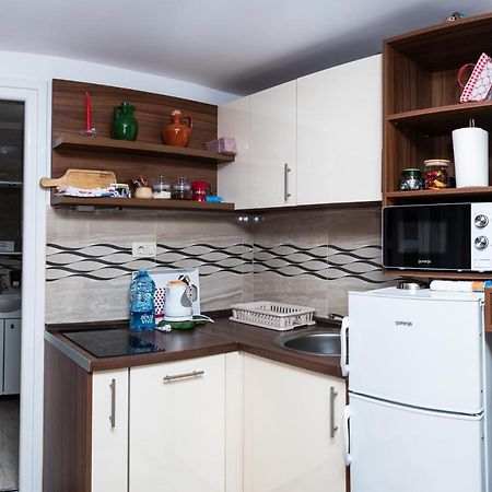 Apartmani Kamena Ruza Будва Екстериор снимка