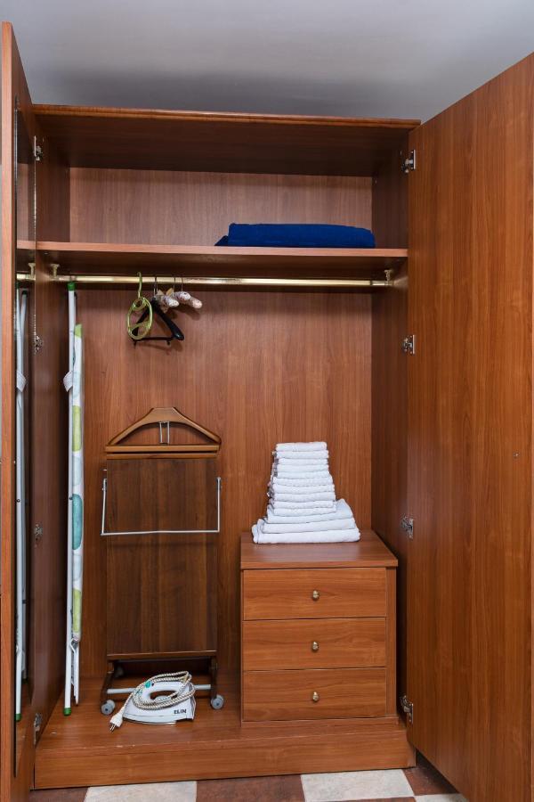 Apartmani Kamena Ruza Будва Екстериор снимка