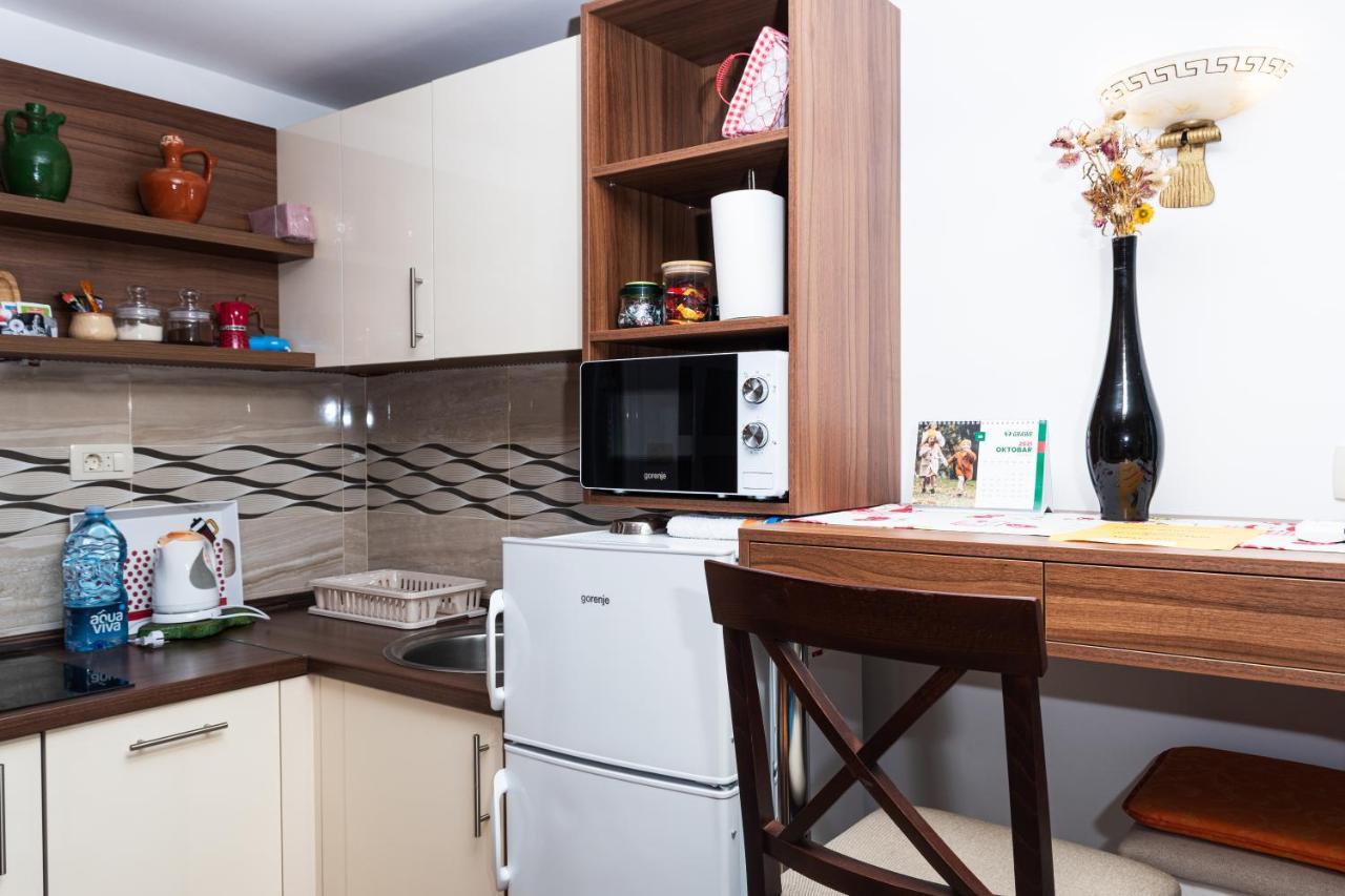 Apartmani Kamena Ruza Будва Екстериор снимка