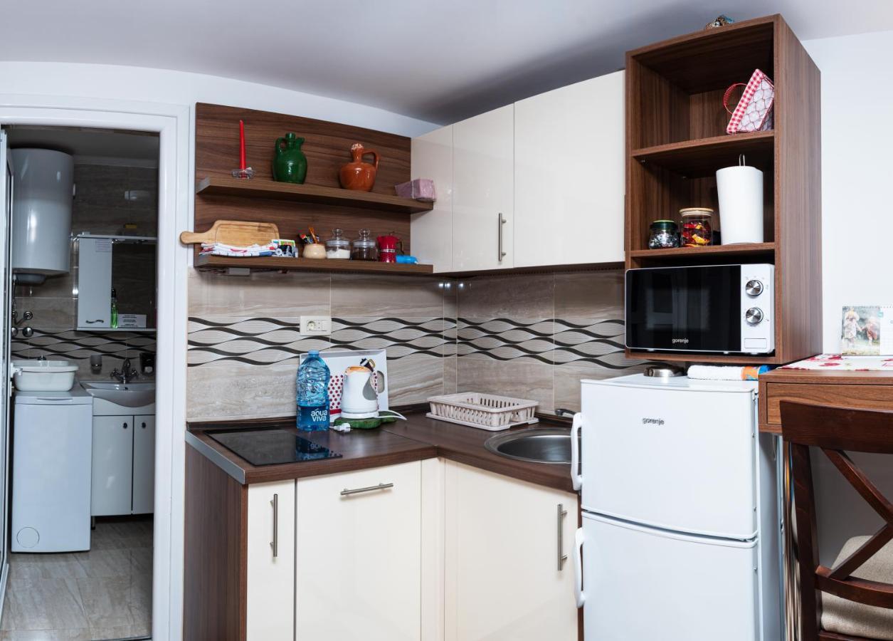 Apartmani Kamena Ruza Будва Екстериор снимка