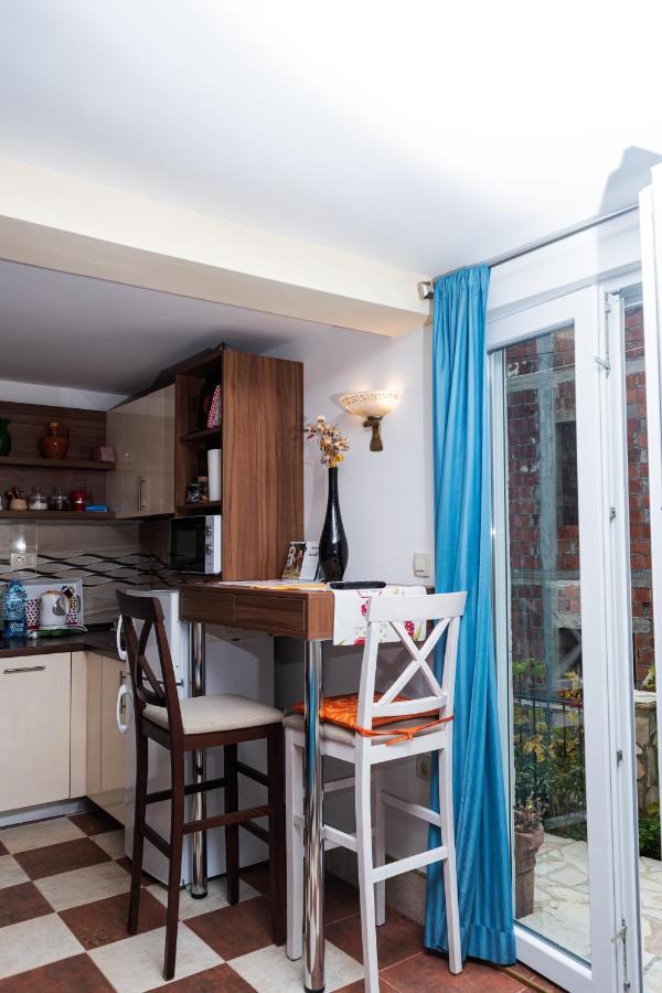 Apartmani Kamena Ruza Будва Екстериор снимка