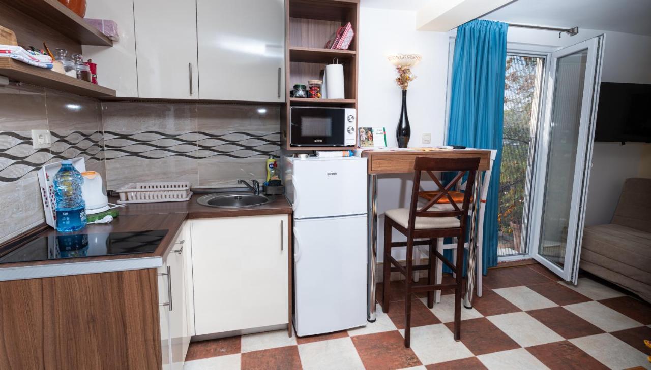 Apartmani Kamena Ruza Будва Екстериор снимка